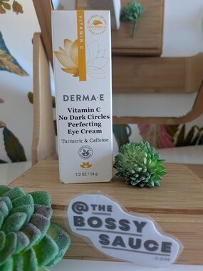 🌸 DERMA E Vitamin C No Dark Circles Perfecting Eye Cream NWT